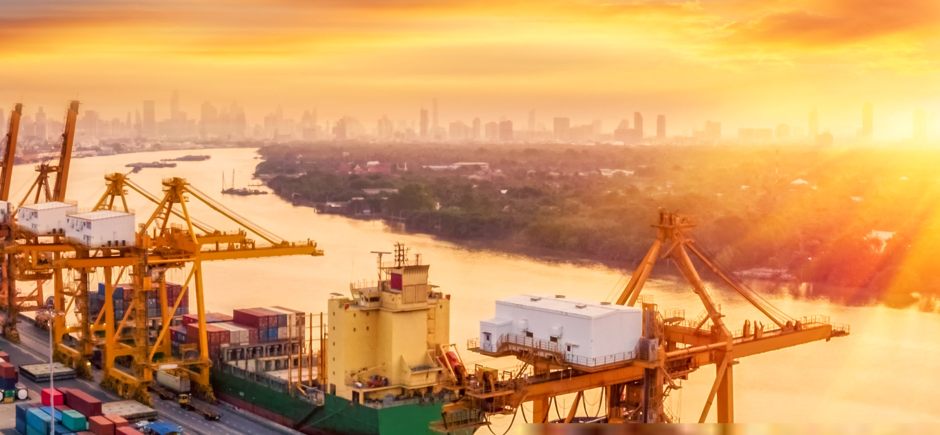 仲介貿易取引とは？輸出管理における規制との対象範囲と留意点を解説