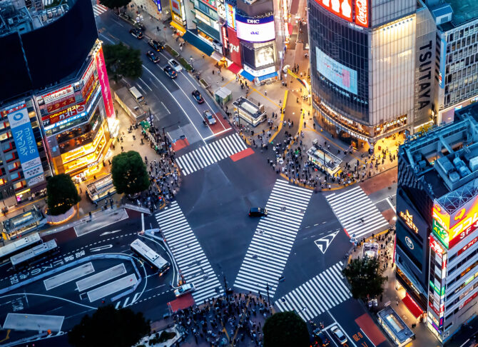 専門家サービスにおける生成AIレポート2025（日本の企業法務部門版）